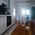 شقة Labud Sukošan