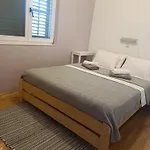 Labud شقة