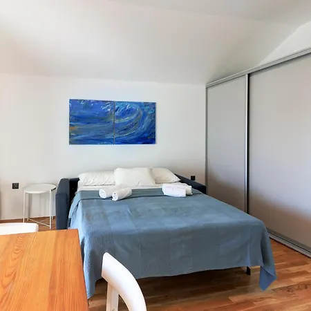 Labud Apartament Sukošan