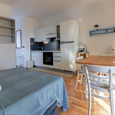 Apartament Labud Sukošan