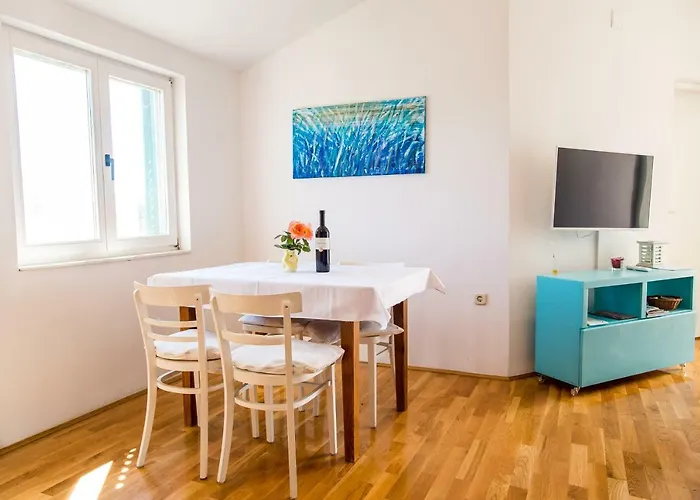 Labud Апартаменты *